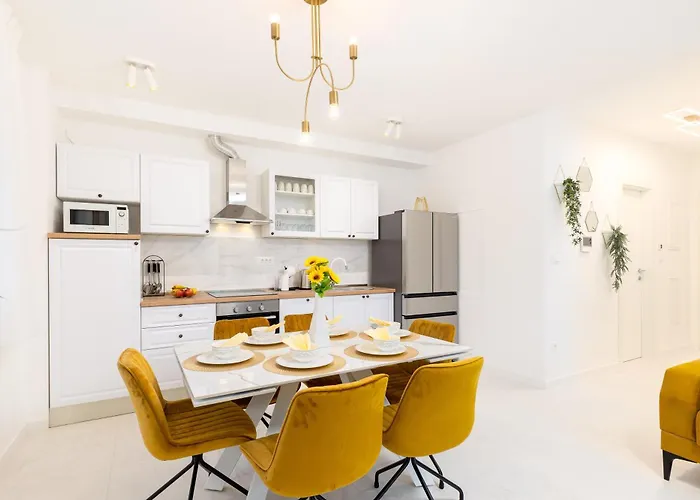 Golden Smile Apartamento *